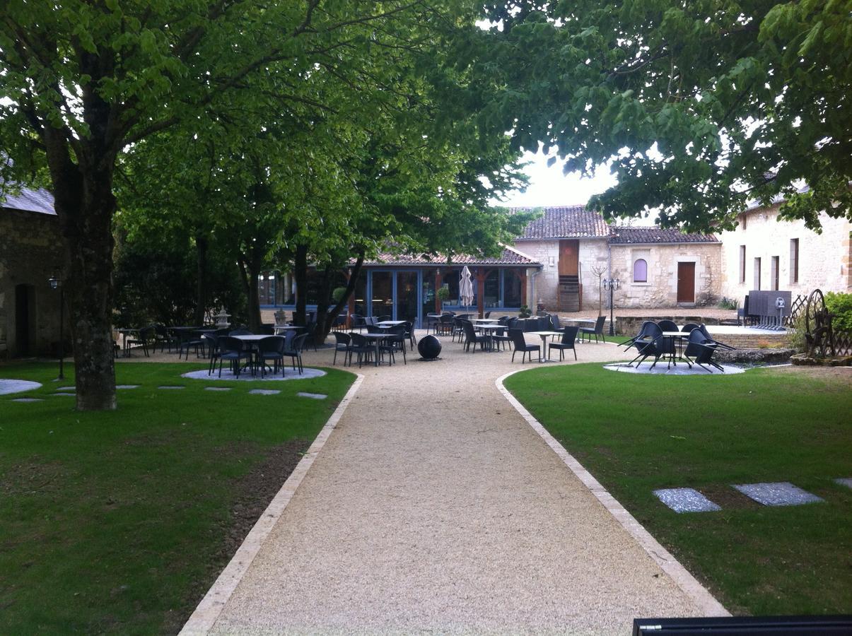 Chambres D'Hotes Les Delices De La Roche Louresse-Rochemenier Esterno foto