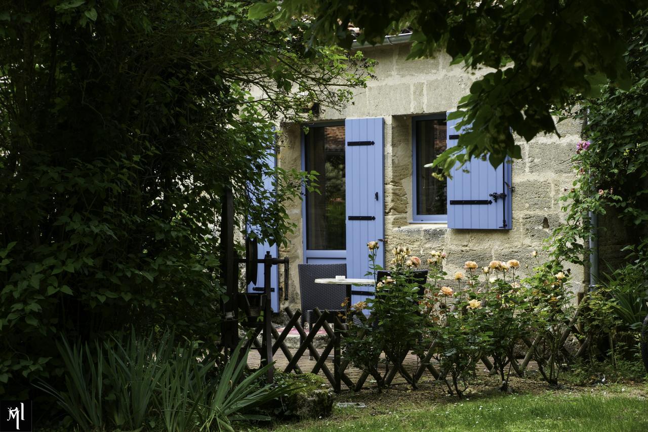 Chambres D'Hotes Les Delices De La Roche Louresse-Rochemenier Esterno foto